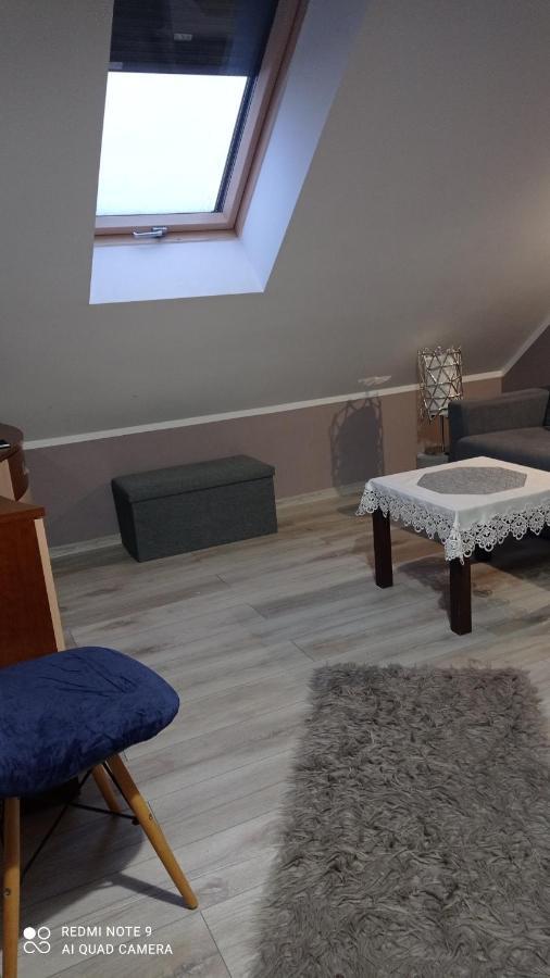 Maly Apartamencik Teo 레왈 외부 사진