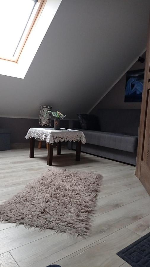 Maly Apartamencik Teo 레왈 외부 사진